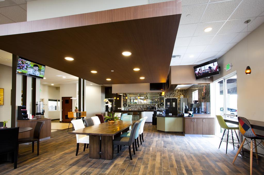 Redac Gateway Hotel Torrance Bagian luar foto
